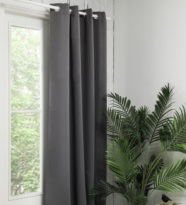 Verduisterende en Isolerende Gordijnen: Optimaal Comfort en Energiebesparing in Elk Seizoen