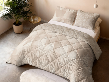 Lazy Dekbed Zonder Overtrek - Warm Triangles