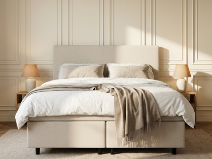 Boxspring Julia met opbergruimte in beige, sfeerbeeld klassieke slaapkamer