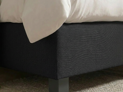 Boxspring Julia Relax in zwart, detail van voetuiteinde