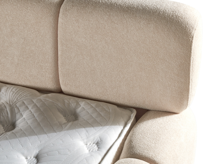 Boxspring Ostuni in beige, detail van gestoffeerd hoofdbord