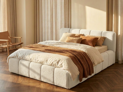 Boxspring Palermo met opbergruimte in crème boucléstof, sfeerbeeld met warme kleuraccenten