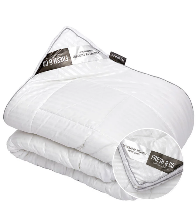 Fresh and Co Dekbed - Hotel Stripe Micro Dons - 4-Seizoenen