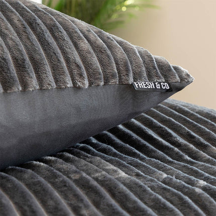 Fresh and Co Dekbedovertrek Teddy Rib - Antraciet