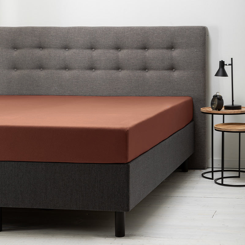 DecoKing Hoeslaken 180x200-200x200 cm 100% Gekamd Katoen Jersey Zacht 180x200cm - 200x200cm Bruin Amber DecoKing Hoeslaken 180x200-200x200 cm 100% Gekamd Katoen Jersey Zacht 180x200cm - 200x200cm Bruin Amber