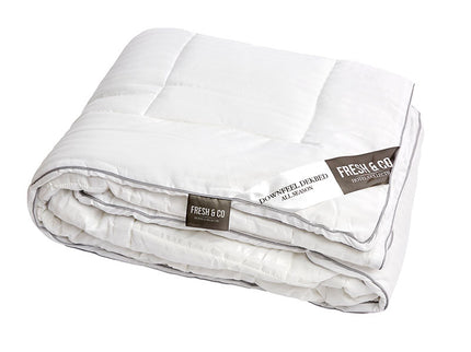 Fresh and Co Hotel Dekbed  - Hotel Stripe - All-Season