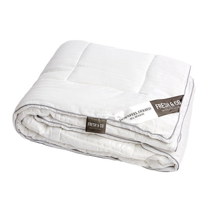 Fresh and Co Hotel Dekbed  - Hotel Stripe - All-Season