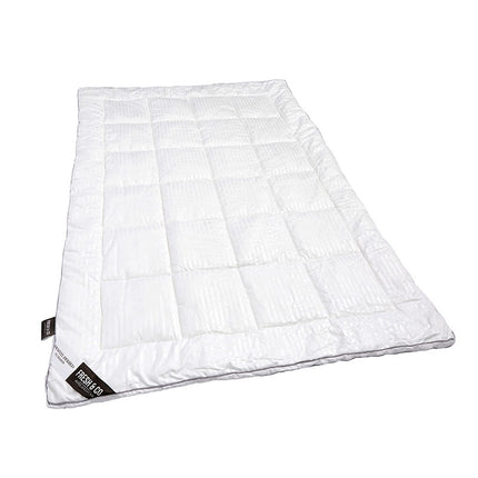 Fresh and Co Hotel Dekbed  - Hotel Stripe - All-Season