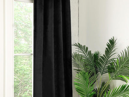 Fresh and Co Velvet Gordijnen - 150 of 300 cm - Ringen - Zwart