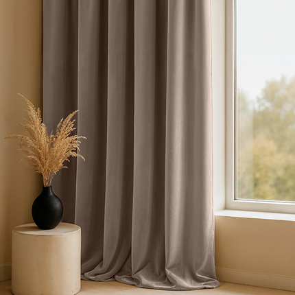 Fresh and Co Velvet Gordijnen Verduisterend - Haken of Ringen - Lichttaupe