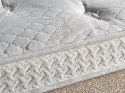 Matras Ostuni, rand met zichtbare topper