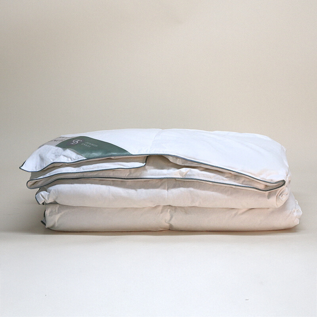 Presence Dekbed Gerecycled  Dons - 50% eendendons - All Season