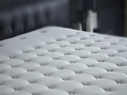 SKYBEDD Boxspring met opbergruimte Chestybedd
